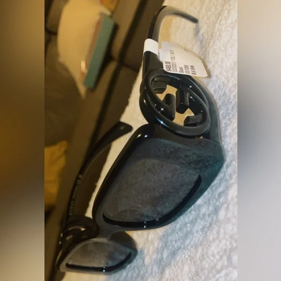 Gucci sunglasses - Picture 3 of 3